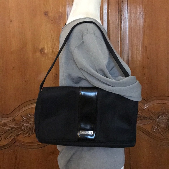 DKNY Classic Black Nylon Shoulder Bag - Picture 2 of 7